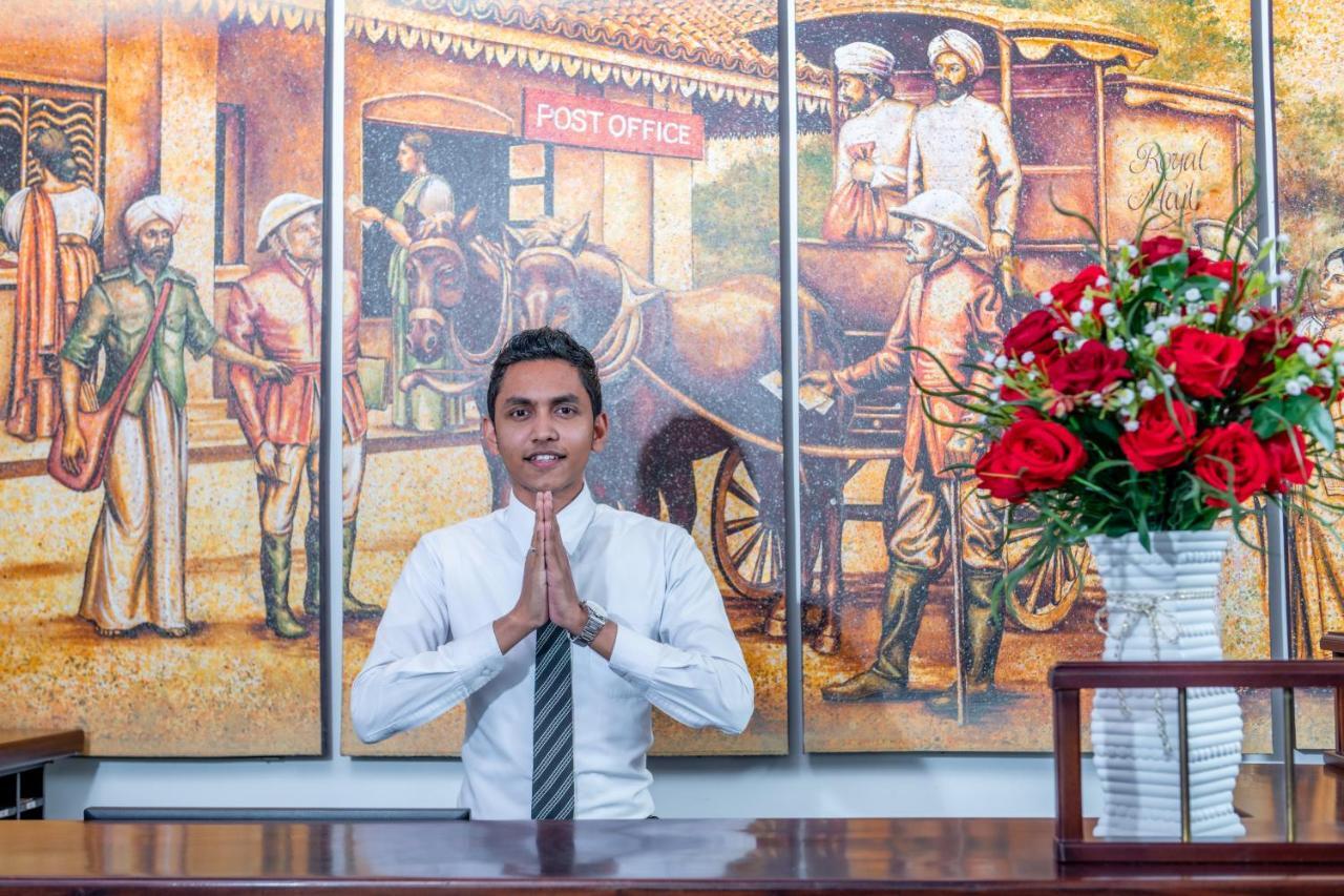 Hotel Earl'S Red Colombo Extérieur photo