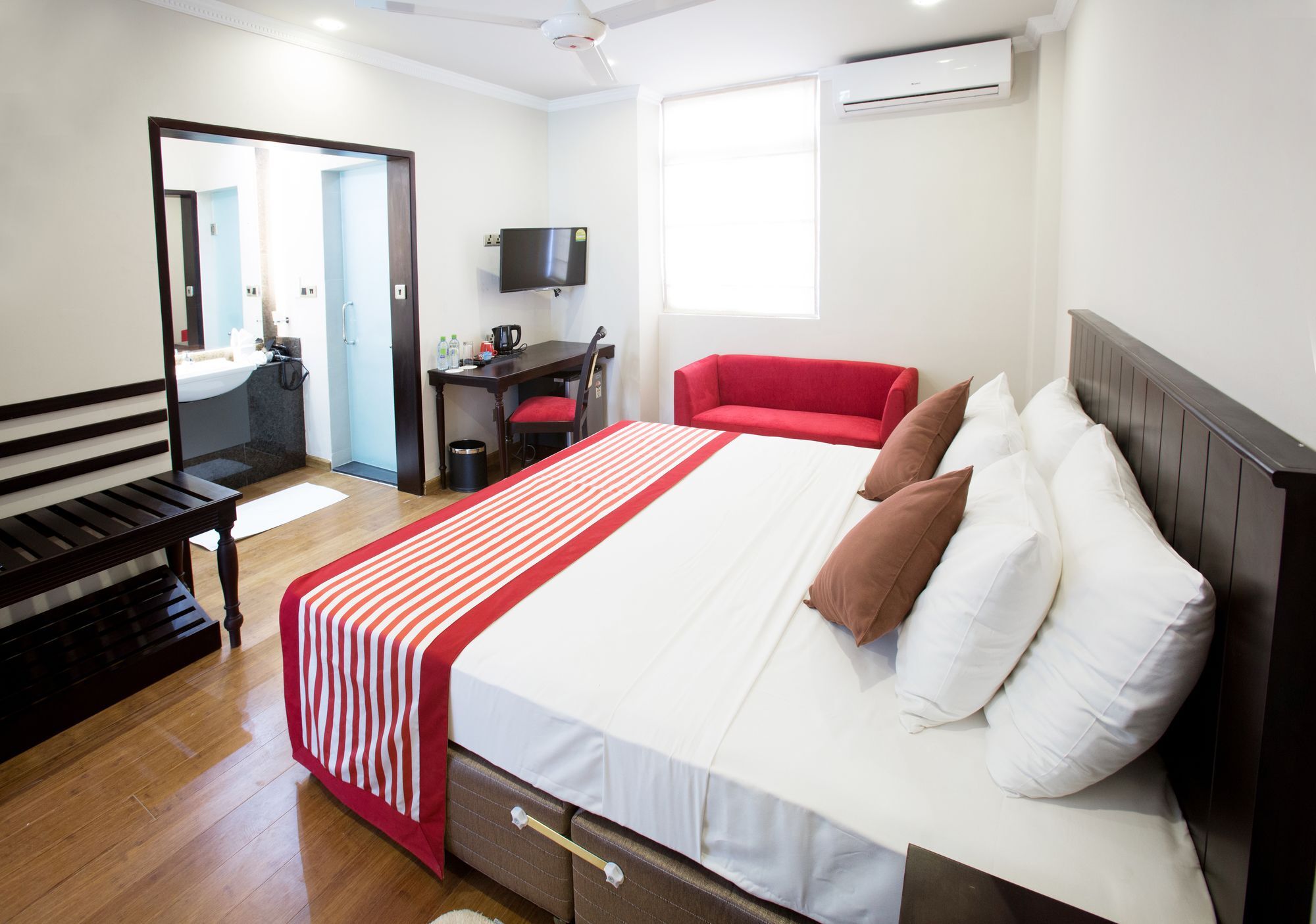 Hotel Earl'S Red Colombo Extérieur photo